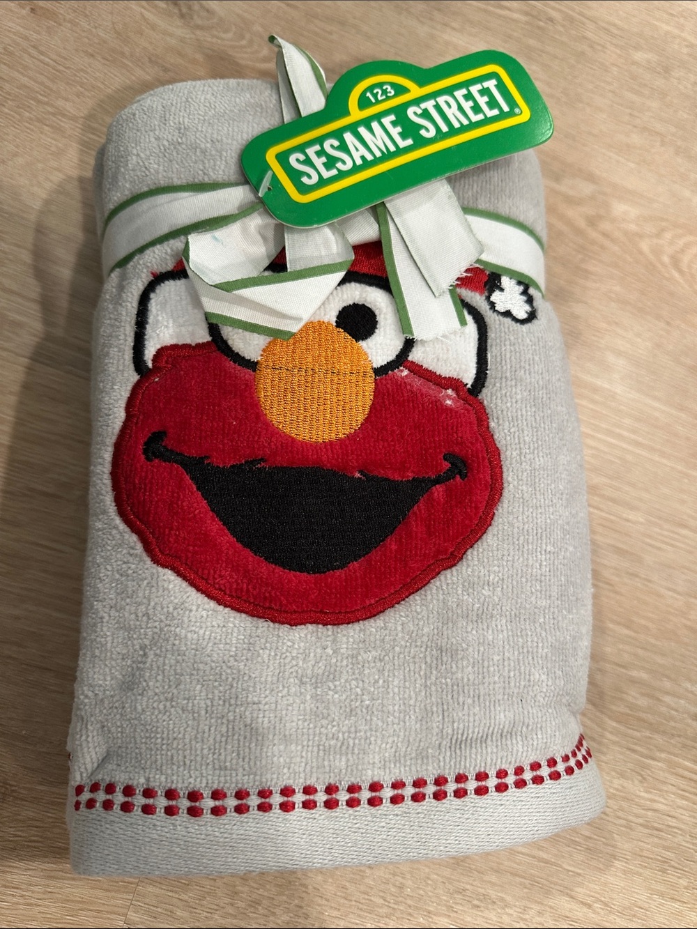 NEW Sesame Street Elmo Santa Christmas Hand Towel set holiday